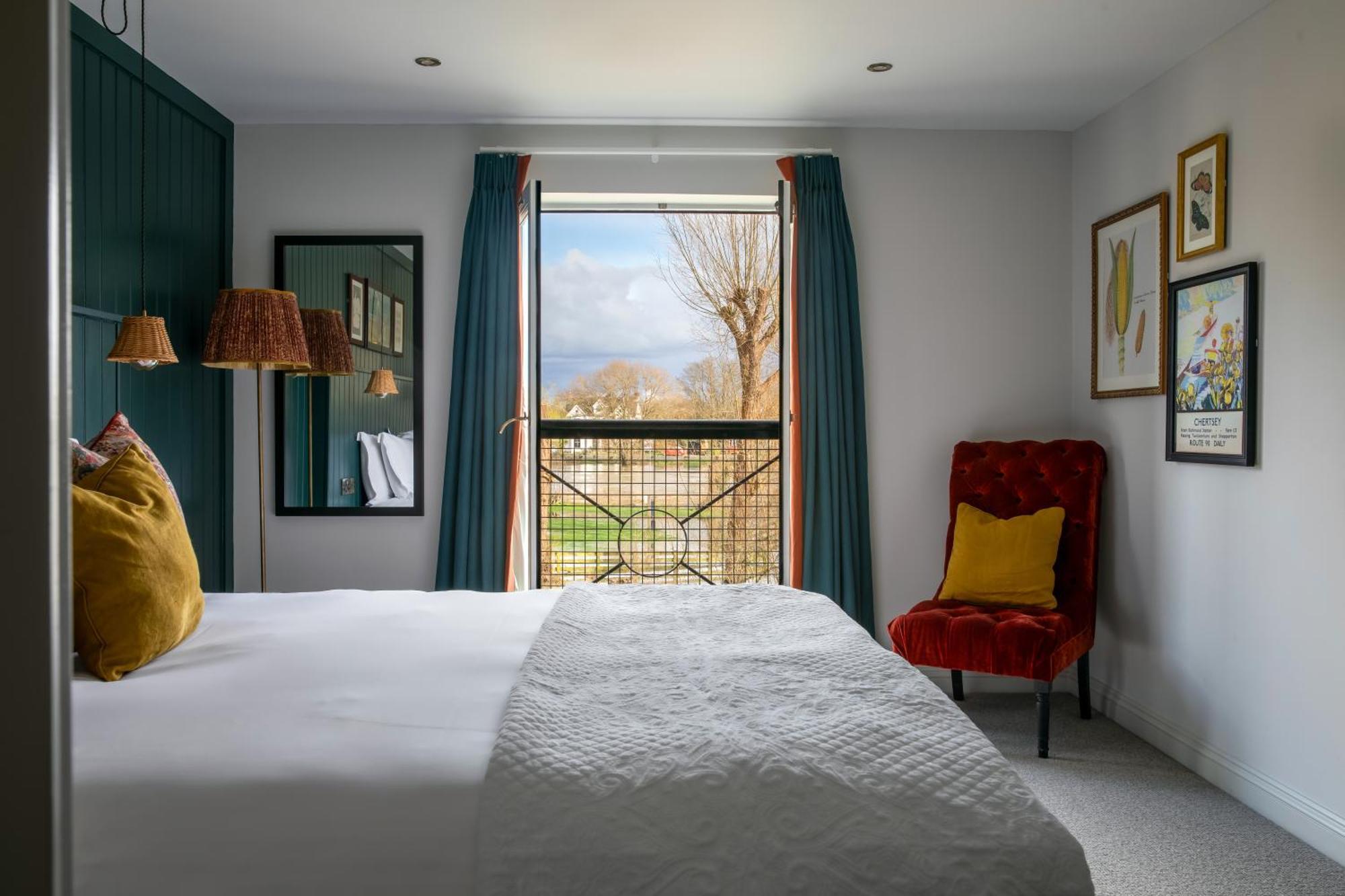 The Bridge Hotel Chertsey Luaran gambar