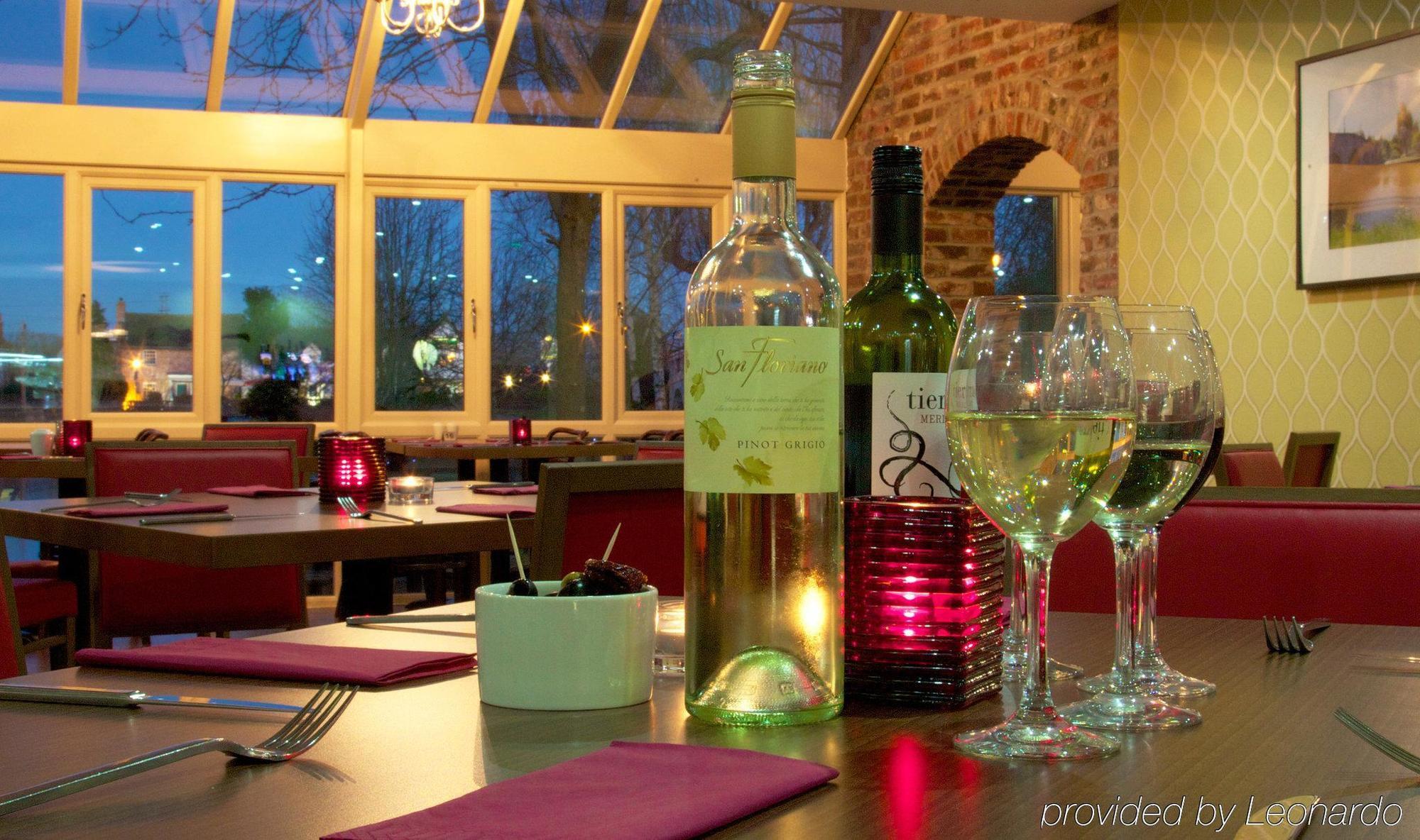 The Bridge Hotel Chertsey Luaran gambar